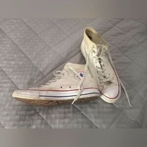 Converse Chuck Taylor’s
